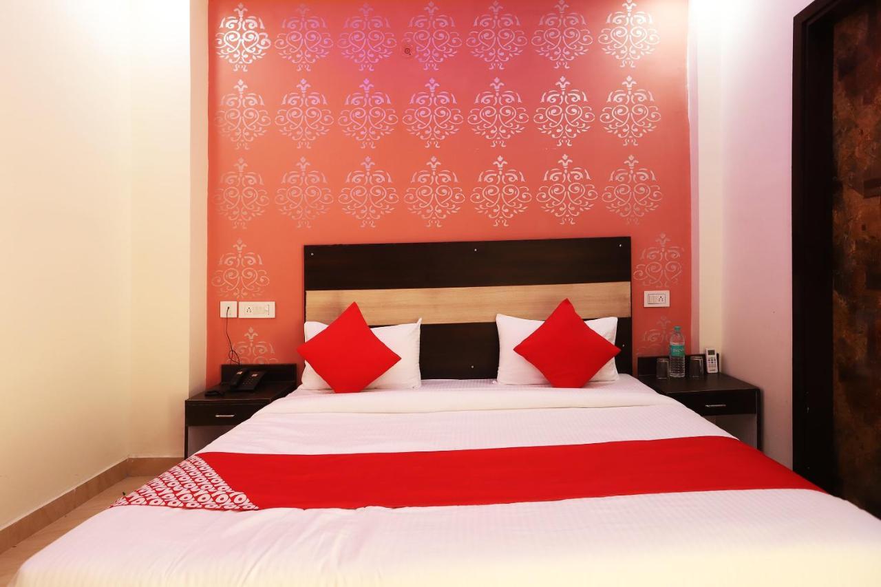Oyo Flagship 42619 Diamond Key Hotel Delhi  Luaran gambar