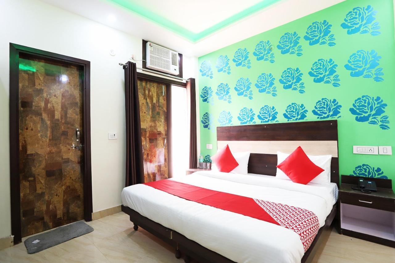 Oyo Flagship 42619 Diamond Key Hotel Delhi  Luaran gambar