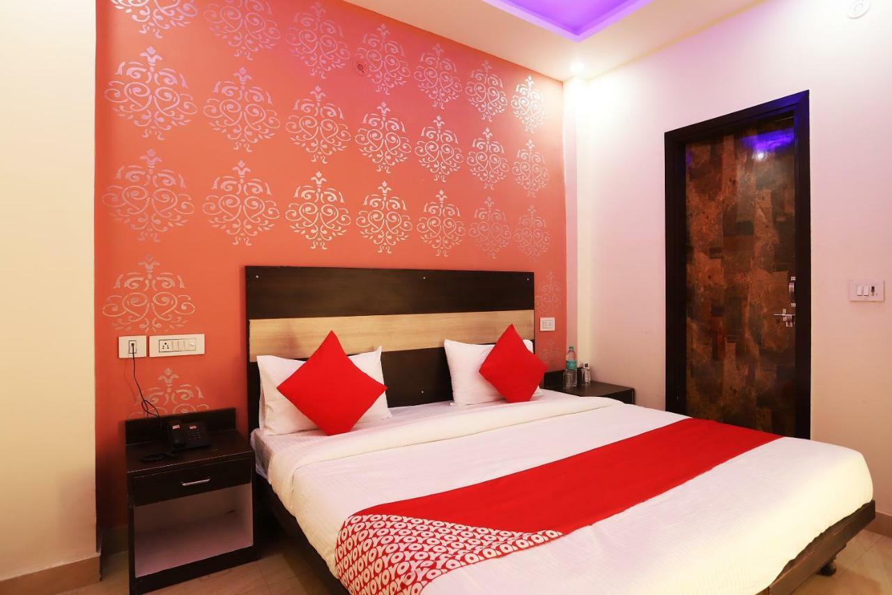 Oyo Flagship 42619 Diamond Key Hotel Delhi  Luaran gambar